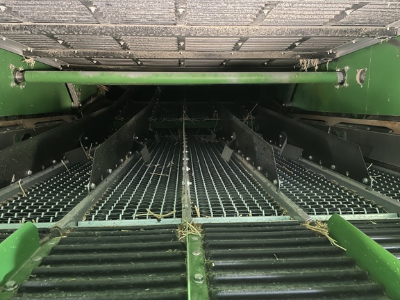 2024 John Deere X9 1000 Combine