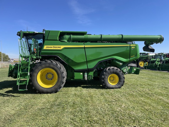 2024 John Deere X9 1000 Combine