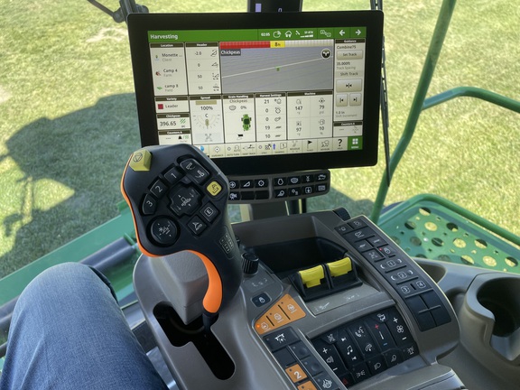 2024 John Deere X9 1000 Combine