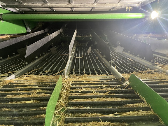 2024 John Deere X9 1000 Combine