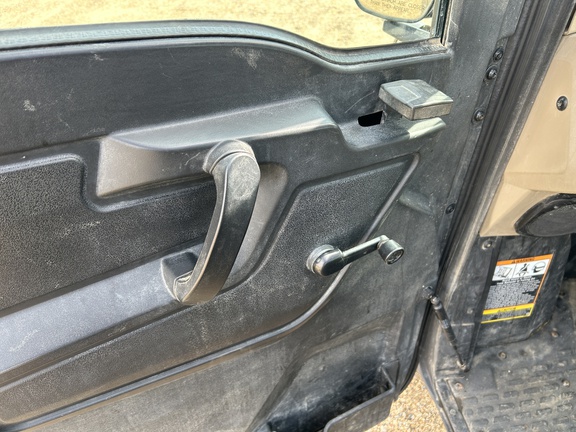 2023 John Deere XUV 835R ATV