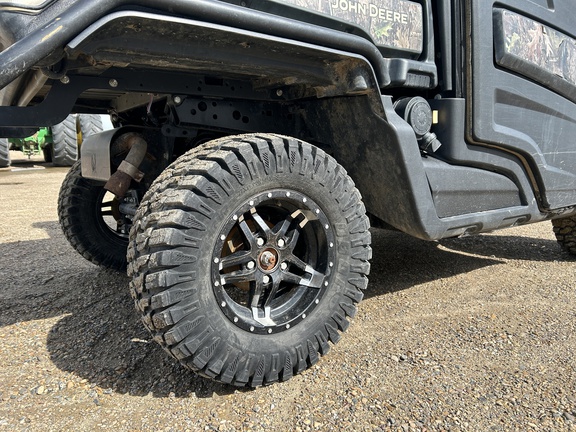 2023 John Deere XUV 835R ATV