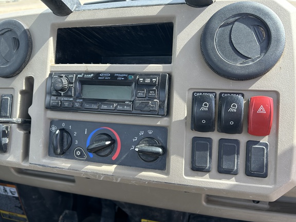 2023 John Deere XUV 835R ATV