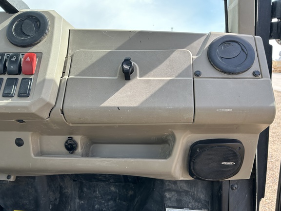 2023 John Deere XUV 835R ATV