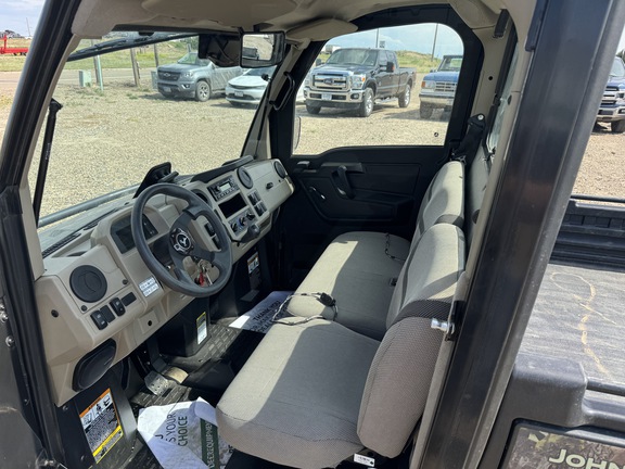 2024 John Deere XUV 835R ATV