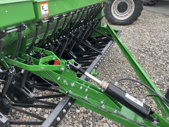 2023 John Deere BD1113 Drill