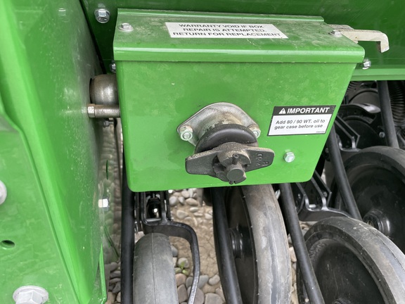 2023 John Deere BD1113 Drill