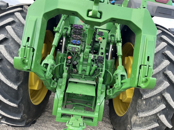2023 John Deere 8R 370 Tractor