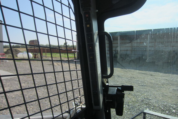 2017 New Holland L228 Skid Steer Loader