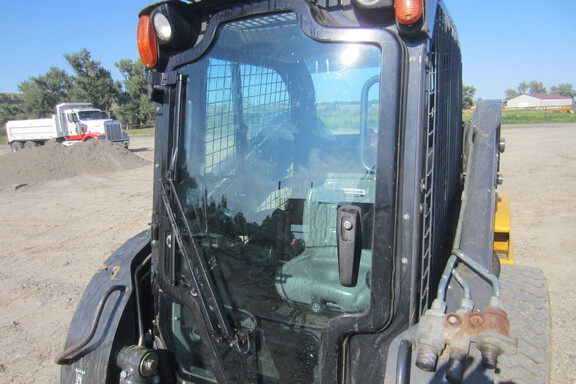 2017 New Holland L228 Skid Steer Loader