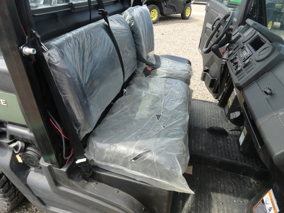 2024 John Deere XUV 835M ATV