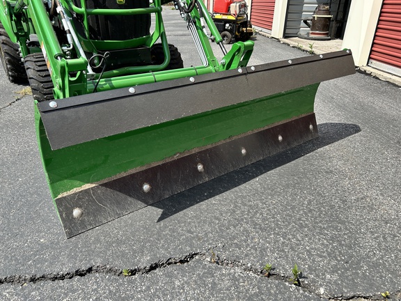 2022 John Deere 1023E Tractor Compact