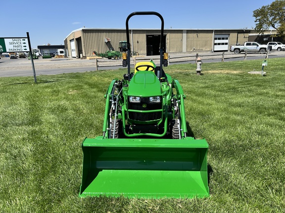 2022 John Deere 1023E Tractor Compact