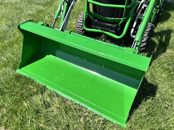 2022 John Deere 1023E Tractor Compact