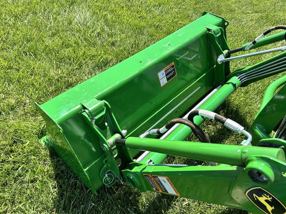 2022 John Deere 1023E Tractor Compact