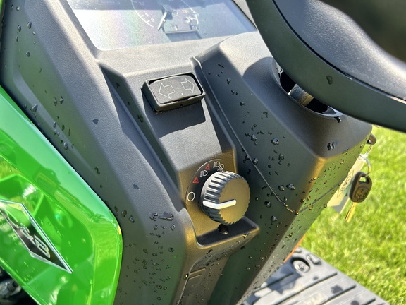 2022 John Deere 1023E Tractor Compact