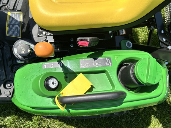 2022 John Deere 1023E Tractor Compact