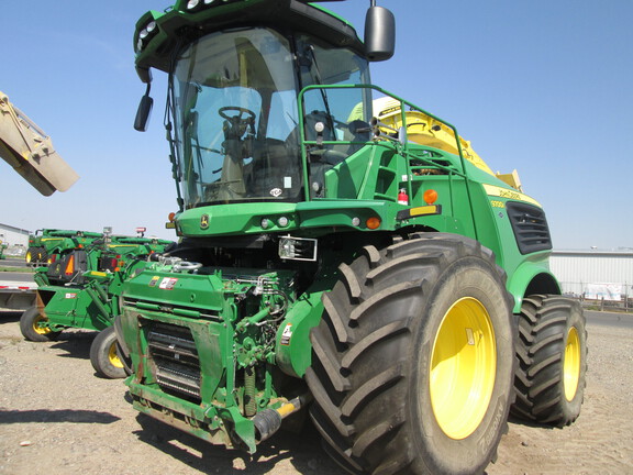 2022 John Deere 9700 Forage Harvester