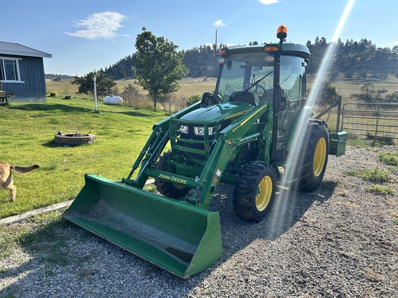 2022 John Deere 4066R Tractor Compact