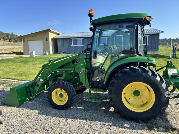 2022 John Deere 4066R Tractor Compact