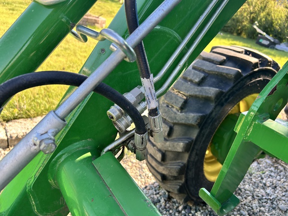 2022 John Deere 4066R Tractor Compact