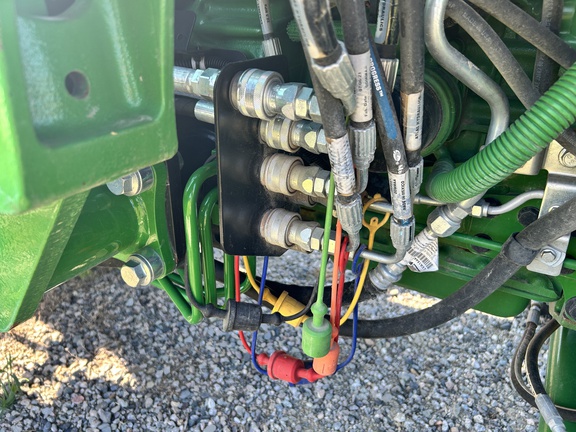 2022 John Deere 4066R Tractor Compact