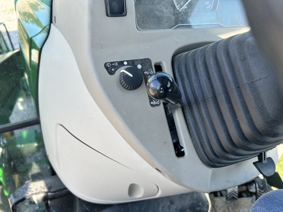 2022 John Deere 4066R Tractor Compact