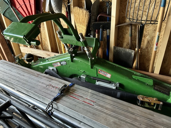 2022 John Deere 2032R Tractor Compact