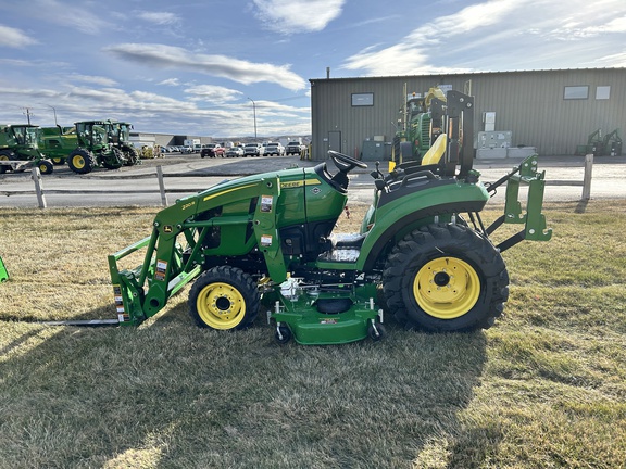 2022 John Deere 2032R Tractor Compact