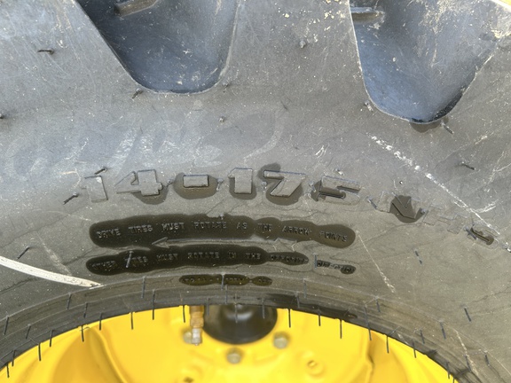 2022 John Deere 2032R Tractor Compact