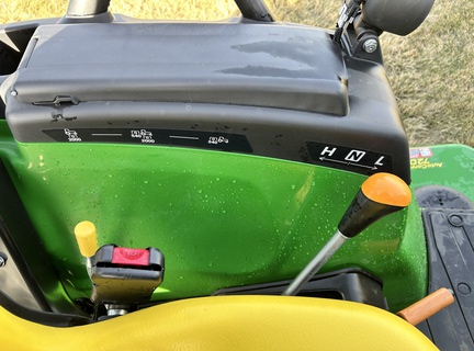 2022 John Deere 2032R Tractor Compact