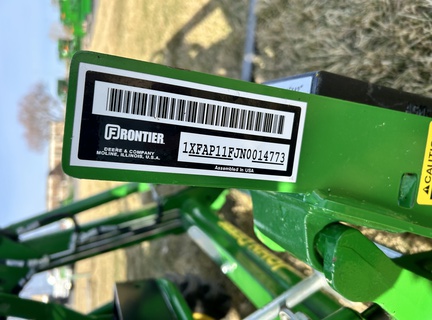 2022 John Deere 2032R Tractor Compact