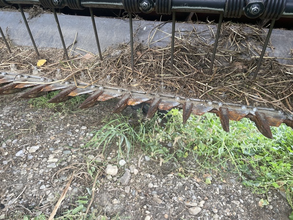 2000 AGCO Hesston 8450 Windrower