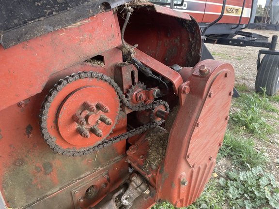 2000 AGCO Hesston 8450 Windrower