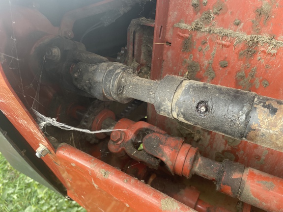 2000 AGCO Hesston 8450 Windrower