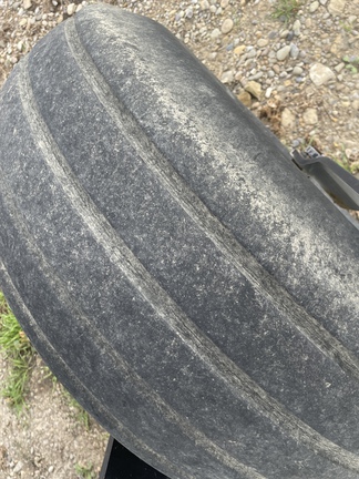 2000 AGCO Hesston 8450 Windrower