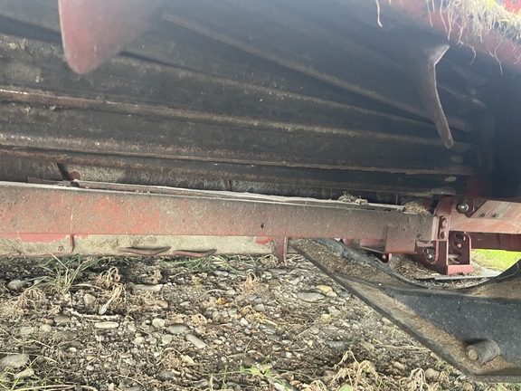 2000 AGCO Hesston 8450 Windrower