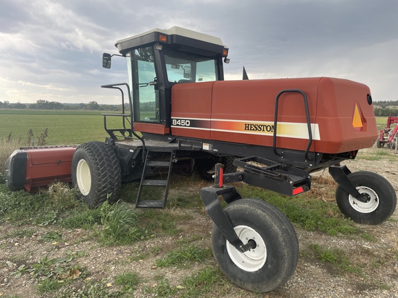 2000 AGCO Hesston 8450 Windrower