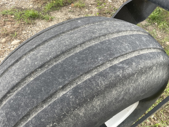 2000 AGCO Hesston 8450 Windrower