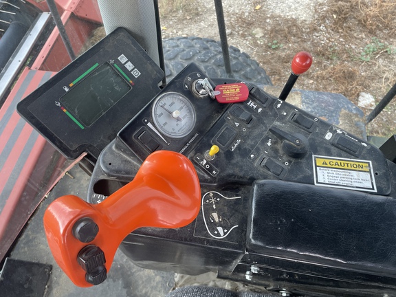 2000 AGCO Hesston 8450 Windrower