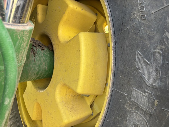 2011 John Deere 7200R Tractor