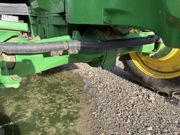 2011 John Deere 7200R Tractor