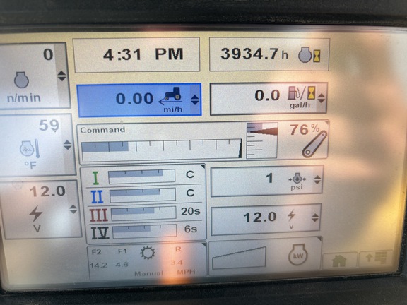 2011 John Deere 7200R Tractor