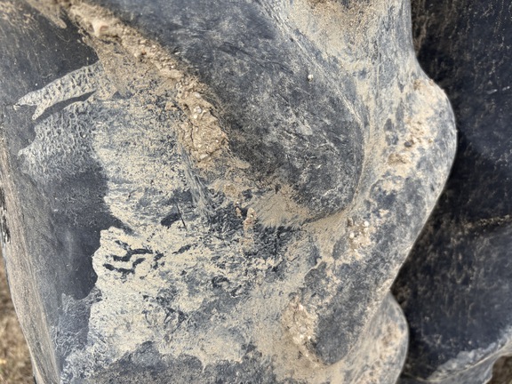 2011 John Deere 7200R Tractor