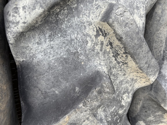 2011 John Deere 7200R Tractor