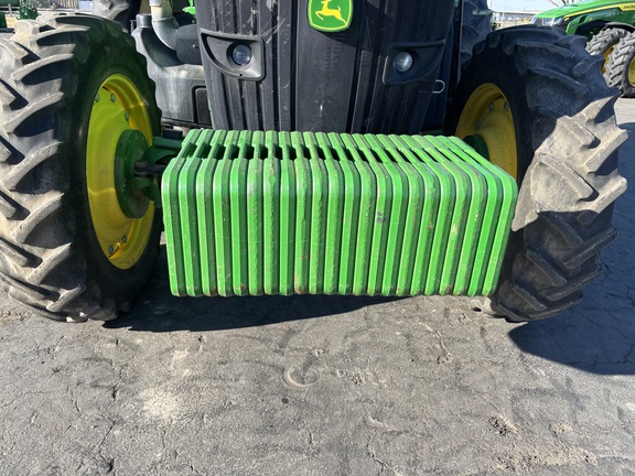 2011 John Deere 7200R Tractor