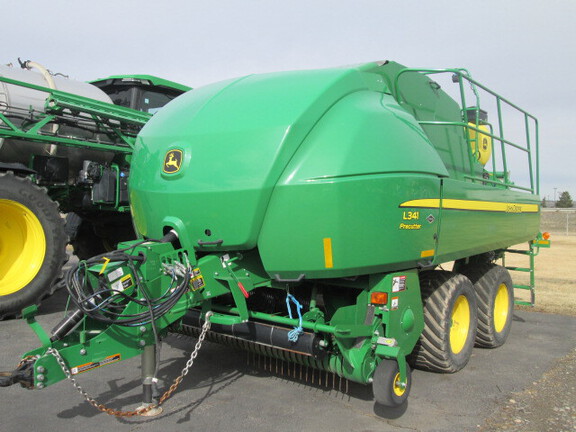 2023 John Deere L341 Baler/Big Square