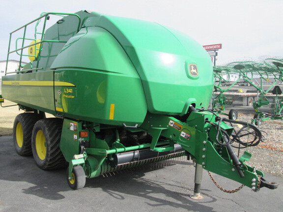 2023 John Deere L341 Baler/Big Square