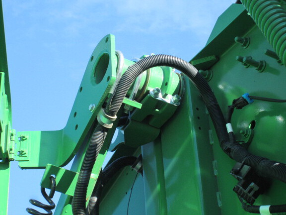 2025 John Deere 561M Baler/Round