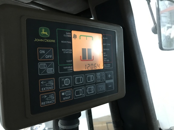 2020 John Deere 560M Baler/Round